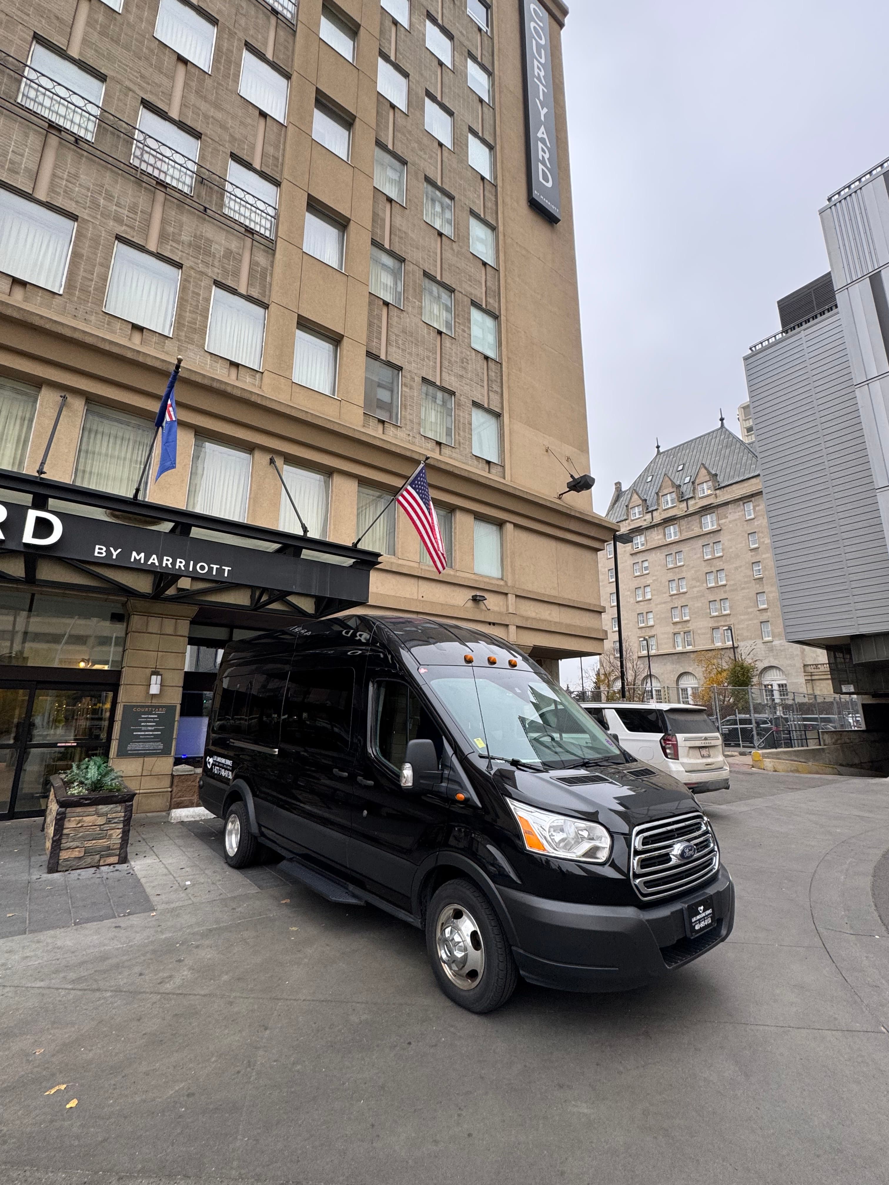 Ford Transit Hotel Pickup