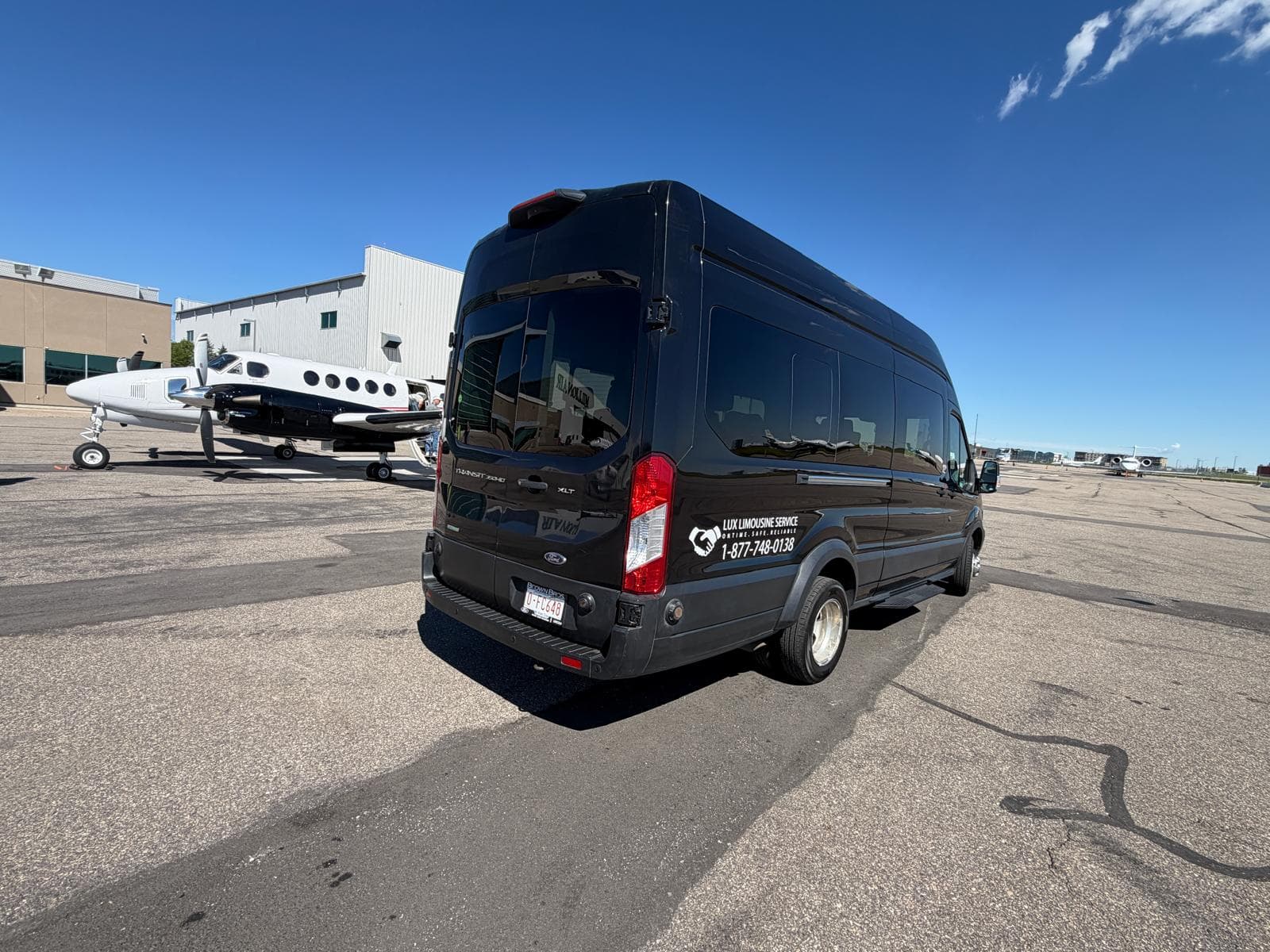 Calgary to Seattle by Private Car: Sedan, SUV and Van Options