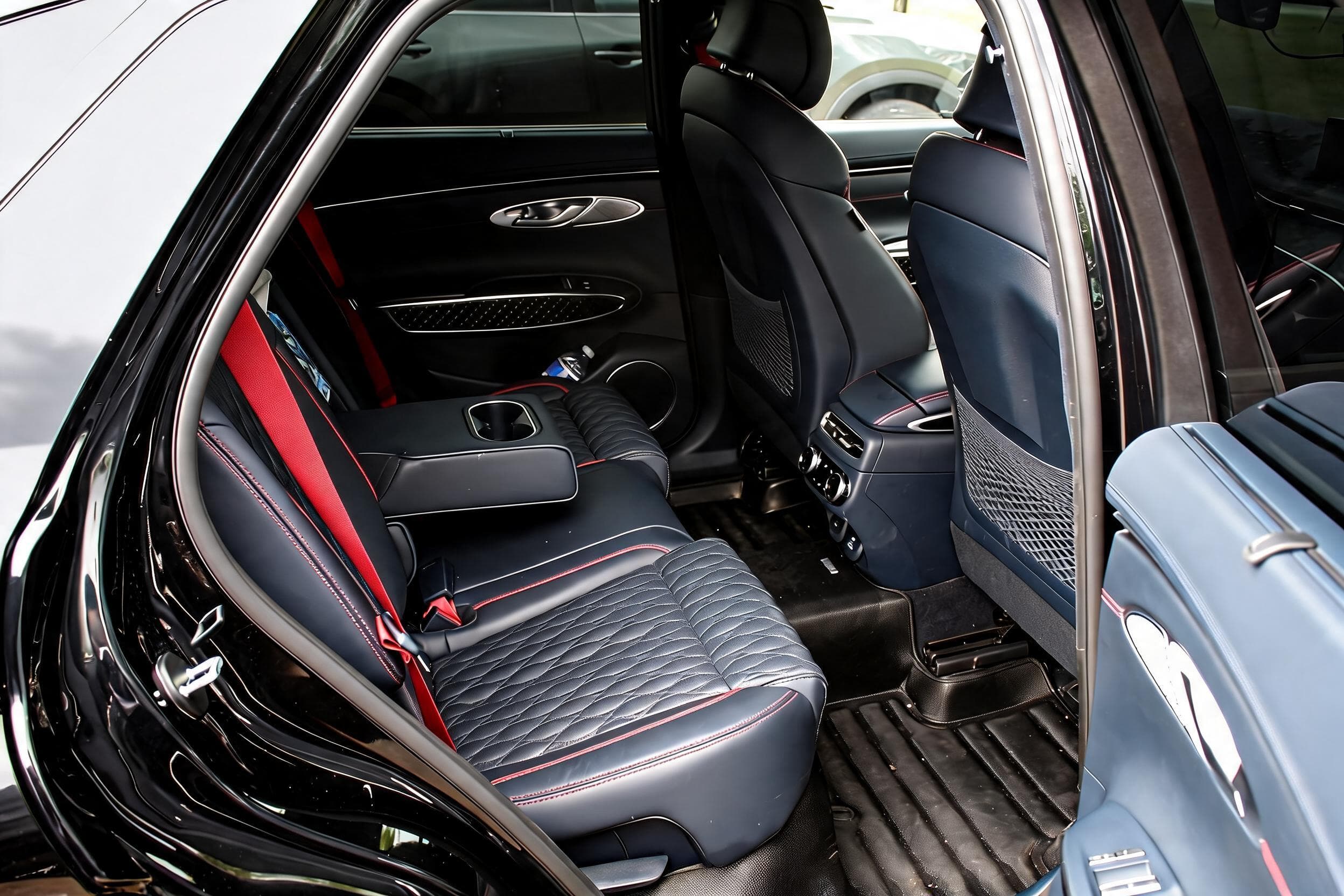 Genesis GV70 — Sport Interior